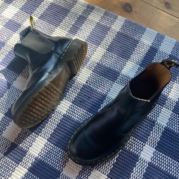 Dr. martens sz 41 Chelsea boot - Picture 3 of 10